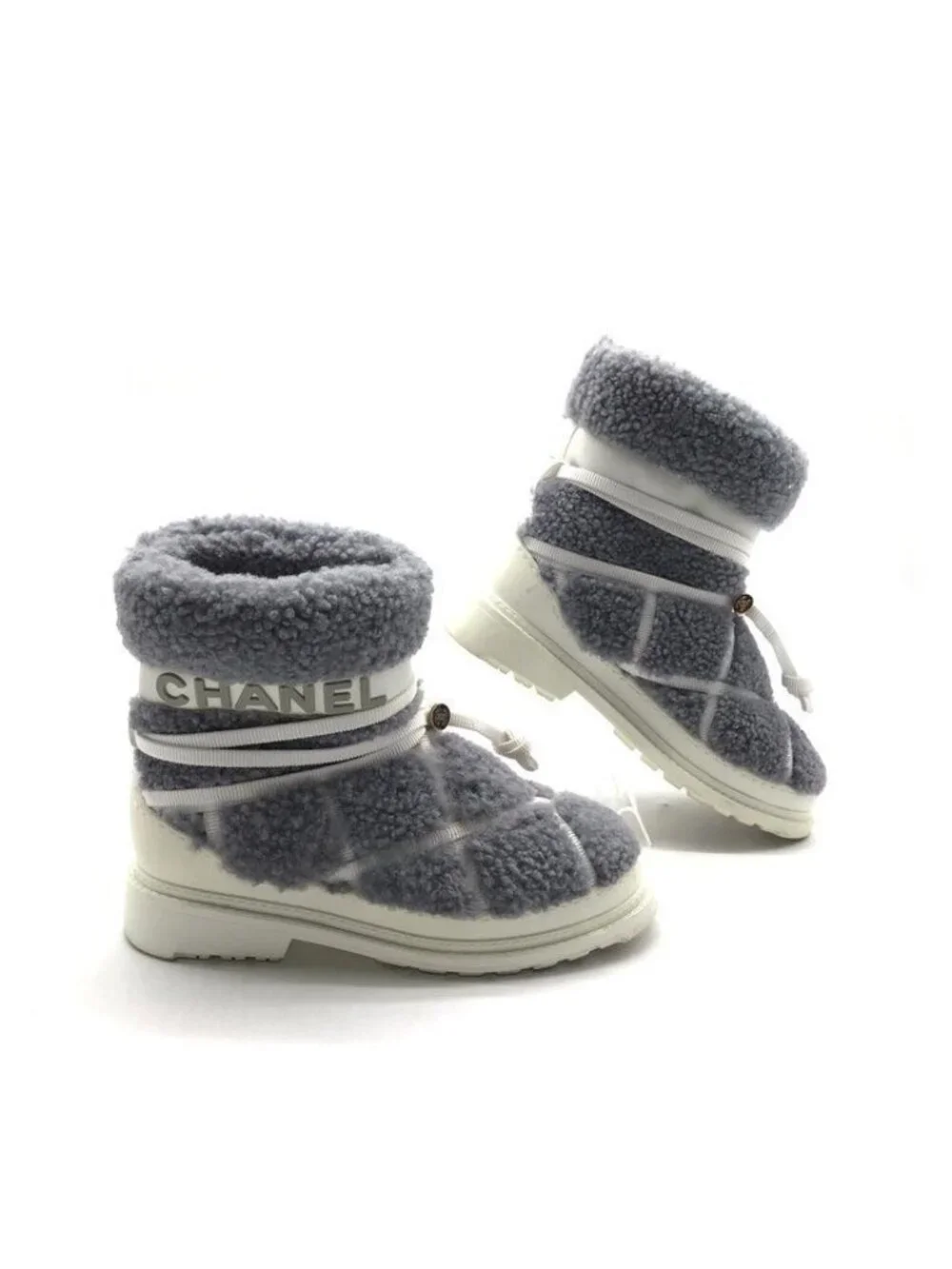 Chanel CC Logo Shearling Snow Boots Quilted Style Gray Shoes